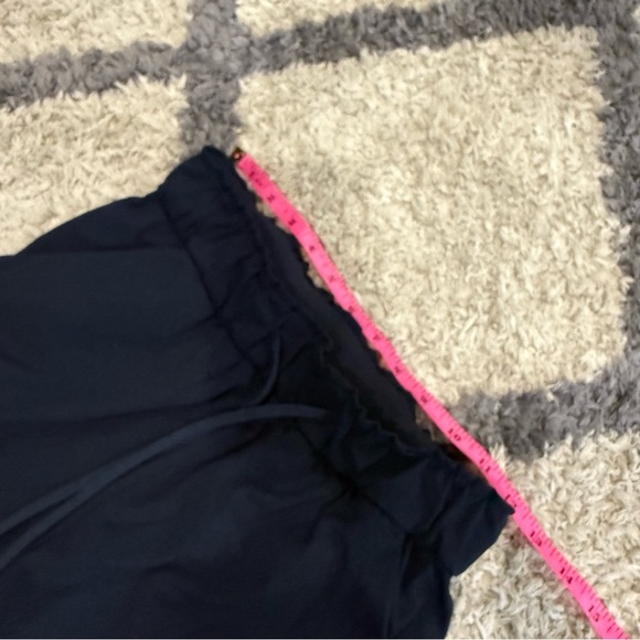 Lululemon Keep Moving Pant 7/8 High-Rise
True Navy - Picture 11 of 11